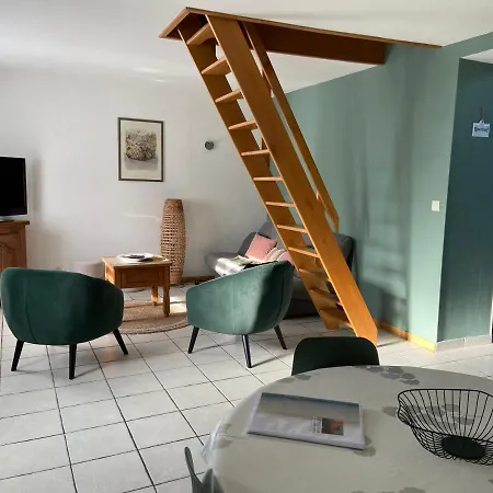 Holiday home Maison De Village Avec Jardin 15mn Des Plages, Wifi, 2 Chambres, Jardin Hesdin-l'Abbe