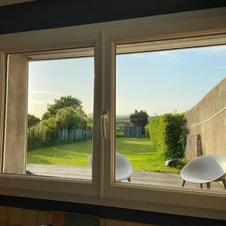 Holiday home Maison De Village Avec Jardin 15mn Des Plages, Wifi, 2 Chambres, Jardin *