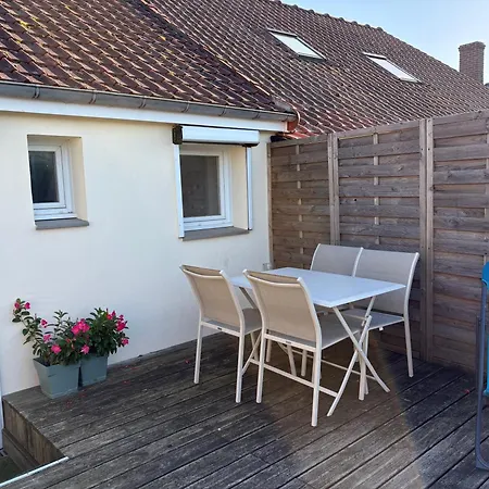 Vakantiehuis Maison De Village Avec Jardin 15mn Des Plages, Wifi, 2 Chambres, Jardin *